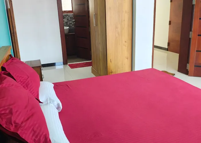 Travel X Living Suites & Cultural Experiences Colombo