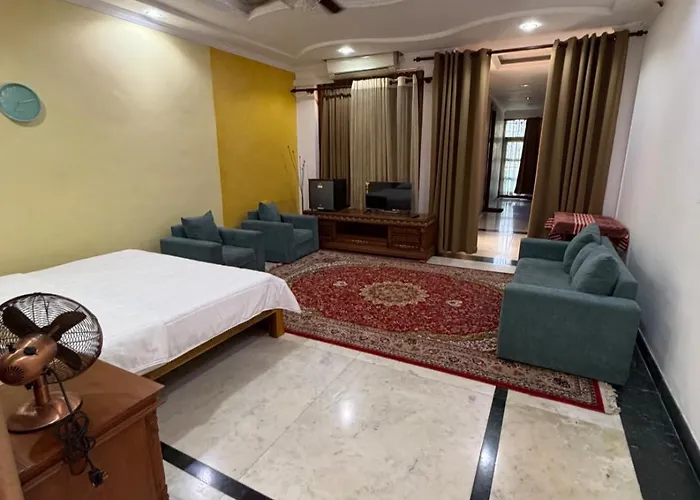 Travel X Living Suites & Cultural Experiences Colombo